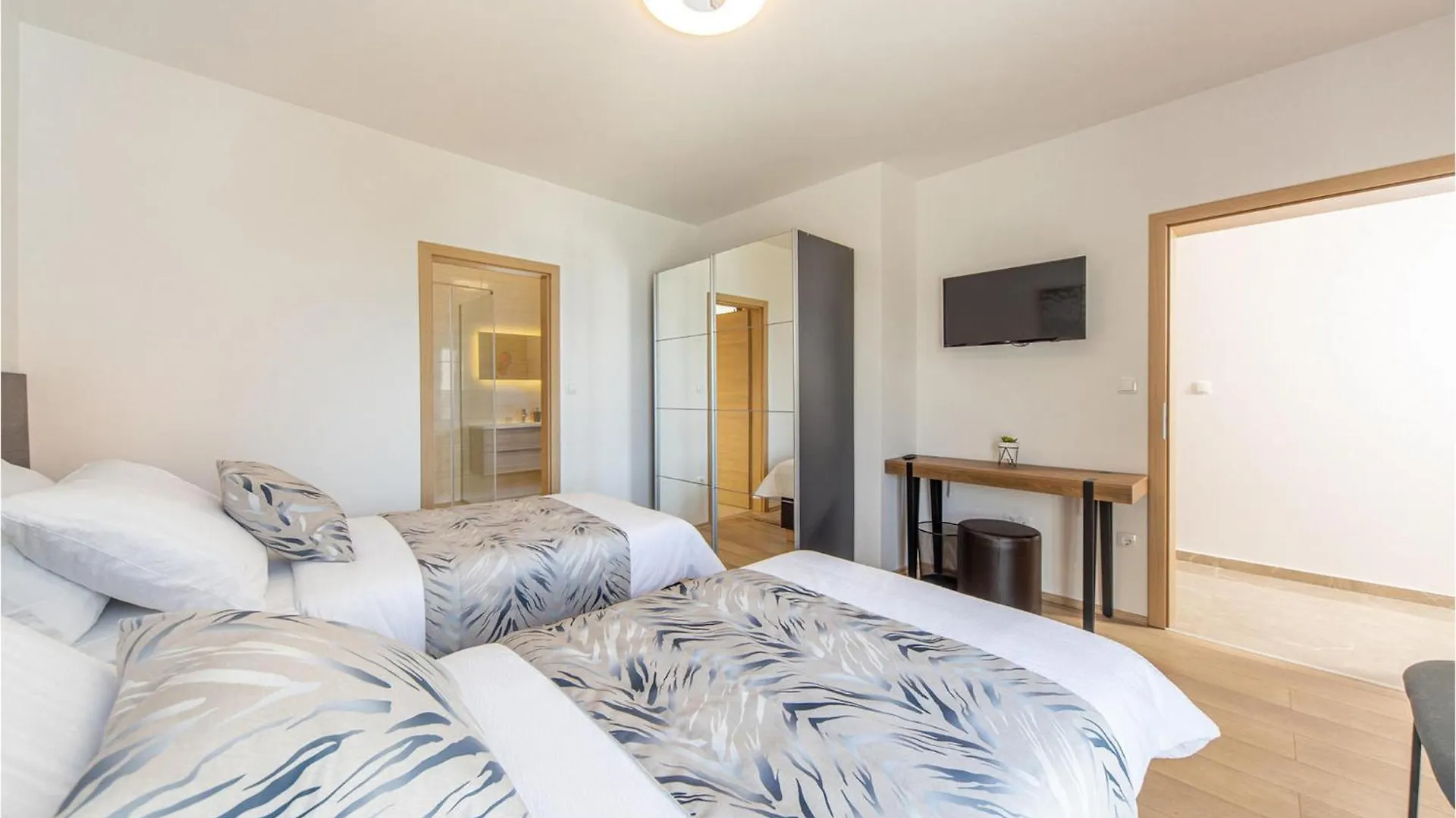 Villa Poseidon Starigrad Paklenica Croatia